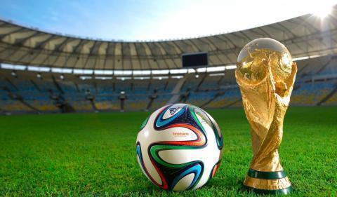 Чемпионат мира по футболу - 2018. Страны-участницы: Франция и Перу