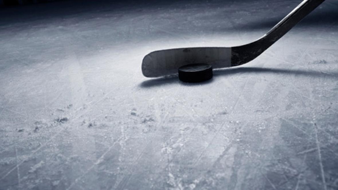 IIHF временно отстранила двух украинских хоккеистов, подозреваемых в организации договорного матча на ЧМ