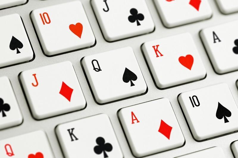 Доходы операторов онлайн-покера выросли в Италии в августе 2022 года