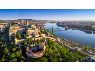 Лицензии пяти казино продлили в Венгрии на 35 лет