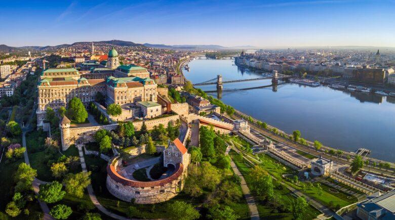 Лицензии пяти казино продлили в Венгрии на 35 лет