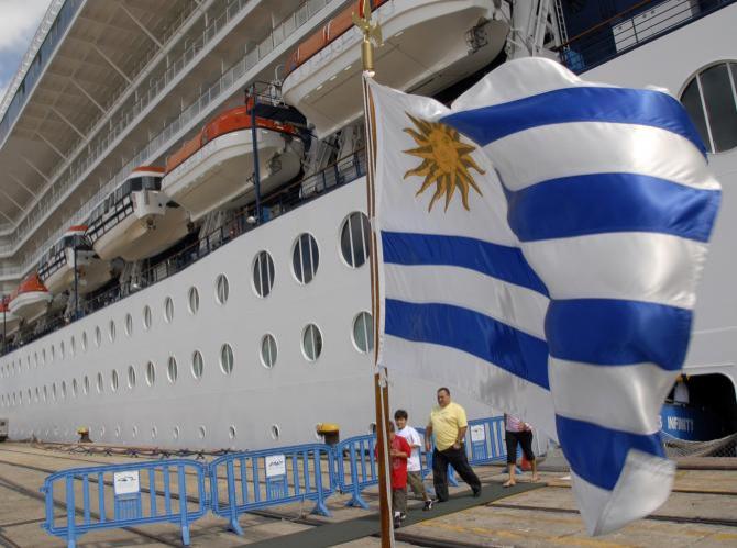 Законопроект о легализации казино на круизных лайнерах примут в Уругвае в 2019 году