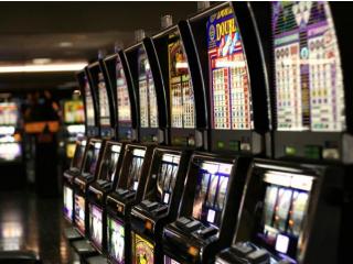 В Аргентине у бывшего оператора казино конфисковали 800 игровых автоматов