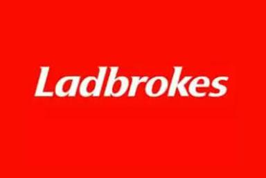 Футбольная ассоциация Англии расторгла контракт с букмекером Ladbrokes