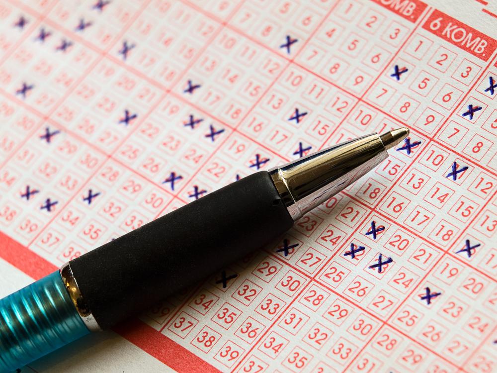 Совет Федерации принял закон о запрете бестиражных лотерей