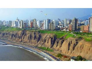 Казино возобновили работу в столице Перу