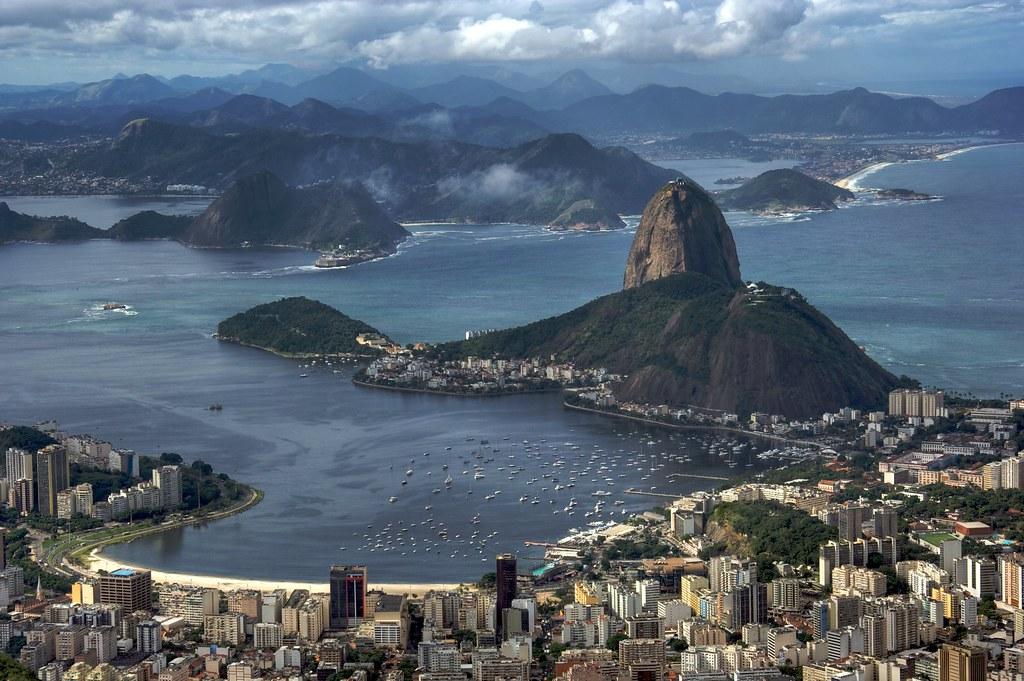 Мэр Рио-де-Жанейро хочет открыть казино в порту