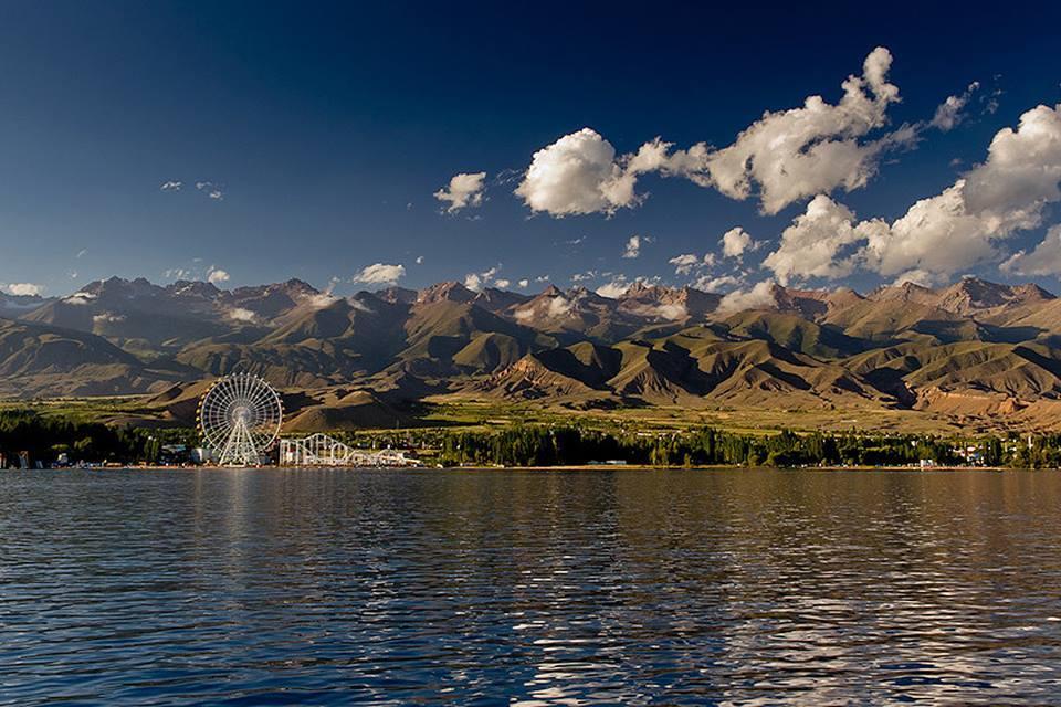 Парламент Киргизии принял в первом чтении законопроект об игорной зоне на Иссык-Куле