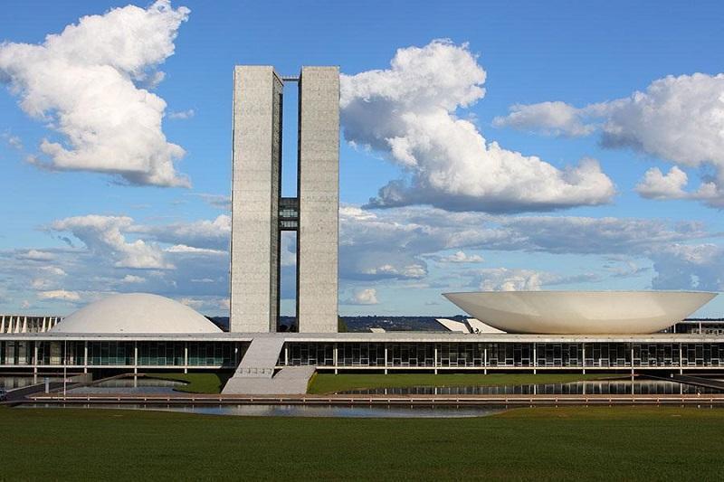 Сенат Бразилии отложил голосование по законопроекту о ставках на спорт