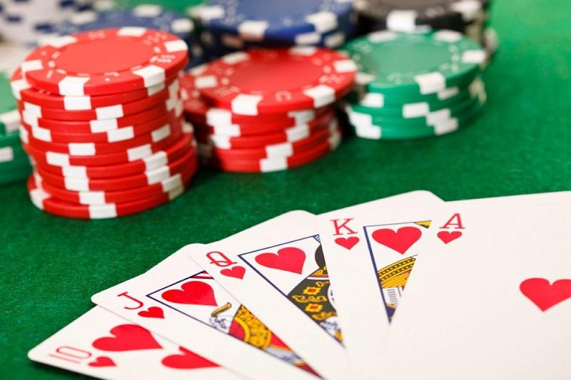 Первый чемпионат России по покеру пройдет в 2022 году в четырех игорных зонах