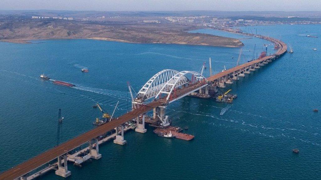 Мост через Керченский пролив и строительство игорной зоны в Крыму: есть ли связь?