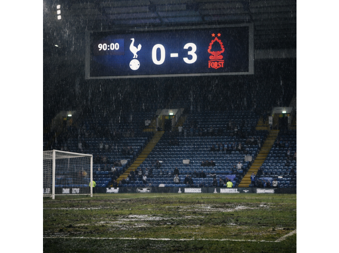 Тоттенхэм без побед 13 матчей подряд - клуб на грани зоны вылета