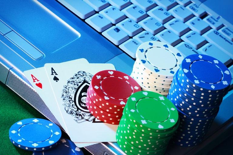Новые веяния фэнтези-спорта и онлайн-покера: интервью с экспертом